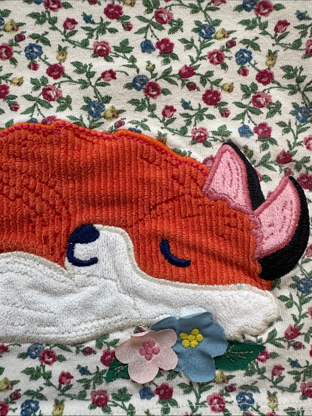 Mini Boden Cream Floral Long-Sleeve Tee with Orange Fox Applique - Picture 6 of 9